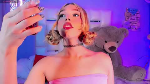 Snapshot of steyseequeen chatting on 14, 11, 2025 Steisee Reyes online show from 14, 11, 2025