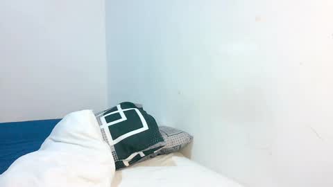 sthefany2512 online show from 2, 4, 2026