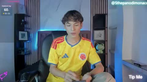 Snapshot of sthepanodimonaco chatting on 4, 7, 2026 Sthepano online show from 4, 7, 2026