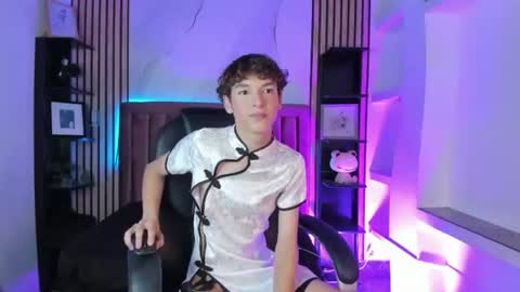 Snapshot of sthepanodimonaco chatting on 14, 7, 2026 Sthepano online show from 14, 7, 2026