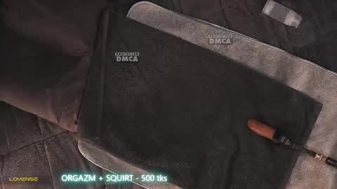 Snapshot of sticky_bun chatting on 26, 11, 2025 Im Leya I have ONLYFANS find me on online show from 26, 11, 2025