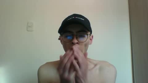 Snapshot of stiv_grant chatting on 17, 9, 2025 stiv_grant online show from 17, 9, 2025