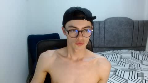 Snapshot of stiv_grant chatting on 8, 7, 2026 stiv_grant online show from 8, 7, 2026