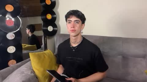 Snapshot of stolas_ying chatting on 15, 2, 2026 Stolas online show from 15, 2, 2026