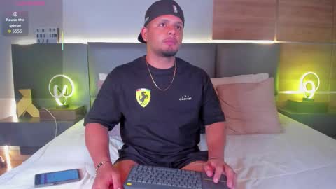 Stone Lee  online show from 16, 9, 2025