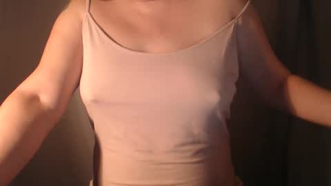 Snapshot of stonenipple chatting on 3, 11, 2025 stonenipple online show from 3, 11, 2025