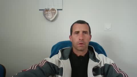 Snapshot of storanex chatting on 15, 4, 2026 storanex online show from 15, 4, 2026