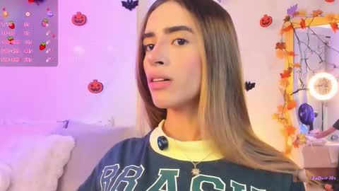 Snapshot of stormirusso chatting on 30, 10, 2025 Mar online show from 30, 10, 2025