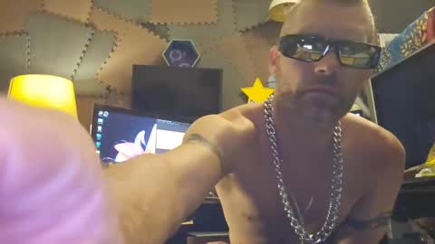 Snapshot of str8foryouguy chatting on 8, 3, 2025 Str8 online show from 8, 3, 2025