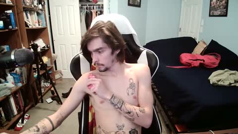 str8whiteboy21 online show from 3, 12, 2024