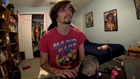 str8whiteboy21 online show from 8, 12, 2024