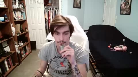 str8whiteboy21 online show from 8, 1, 2025