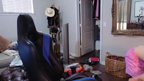 str8whiteboy21 online show from 12, 9, 2025