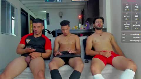 straight__friends online show from 10, 1, 2026