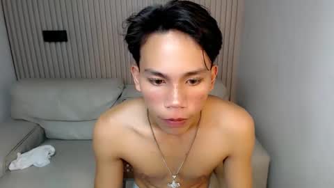 Snapshot of straight_moreno69 chatting on 12, 4, 2026 James online show from 12, 4, 2026
