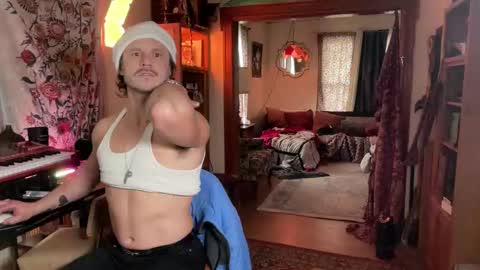 Snapshot of straightishd chatting on 2, 2, 2026 Cowboy Zuhly online show from 2, 2, 2026