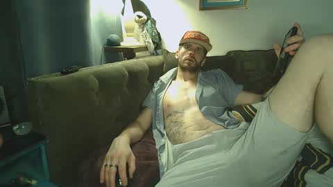 Snapshot of straitpipermann22 chatting on 8, 9, 2025 straitpipermann22 online show from 8, 9, 2025