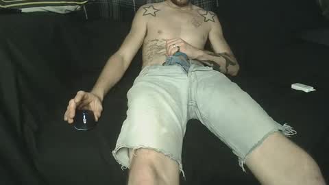 Snapshot of straitpipermann22 chatting on 7, 10, 2025 straitpipermann22 online show from 7, 10, 2025