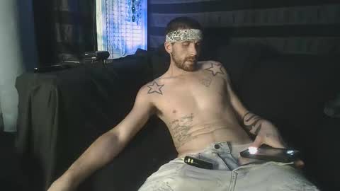 Snapshot of straitpipermann22 chatting on 7, 11, 2025 straitpipermann22 online show from 7, 11, 2025