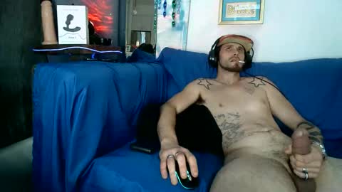 Snapshot of straitpipermann22 chatting on 29, 11, 2025 straitpipermann22 online show from 29, 11, 2025