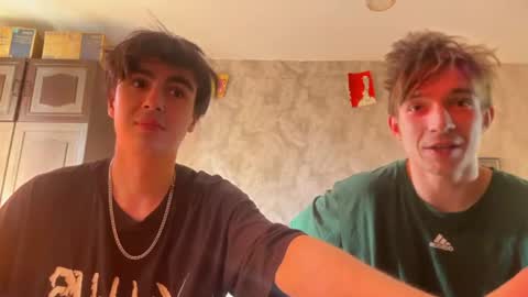 Snapshot of stralght_twinks chatting on 25, 6, 2026 Ray online show from 25, 6, 2026