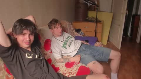 Snapshot of stralght_twinks chatting on 28, 6, 2026 Ray online show from 28, 6, 2026