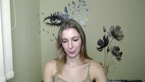 Snapshot of stranger_giirl chatting on 4, 12, 2024 Amalia online show from 4, 12, 2024