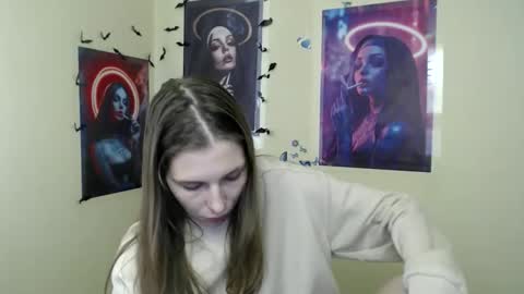 Snapshot of stranger_giirl chatting on 30, 10, 2025 Amalia online show from 30, 10, 2025