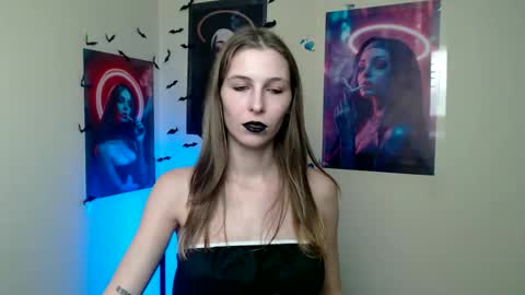 Snapshot of stranger_giirl chatting on 31, 10, 2025 Amalia online show from 31, 10, 2025