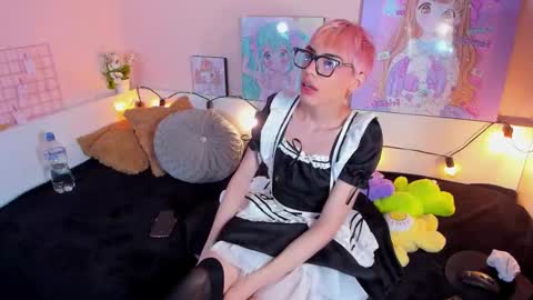 Snapshot of strawberry_kitty_ chatting on 2, 11, 2025 strawberry_kitty_ online show from 2, 11, 2025