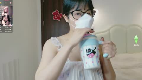 Snapshot of strawberry_loveee chatting on 28, 7, 2026 strawberry_loveee online show from 28, 7, 2026