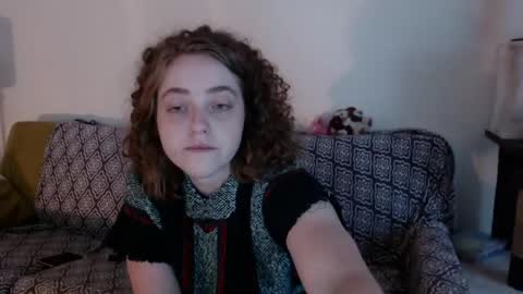 Strawberrylotsacake online show from 16, 4, 2026