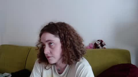 Strawberrylotsacake online show from 18, 5, 2026