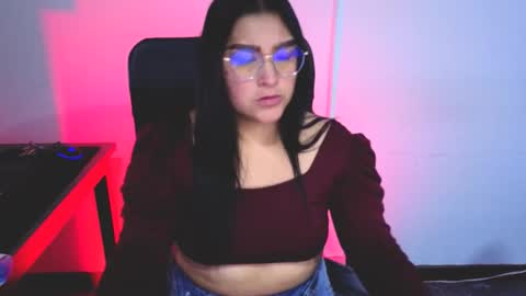 strawlux online show from 27, 2, 2026