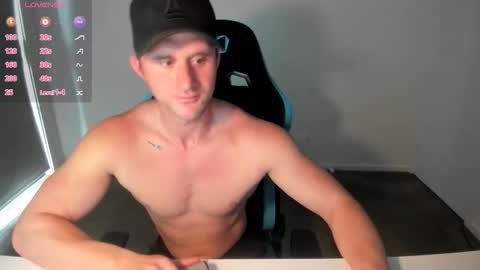 Snapshot of streatmeat chatting on 4, 11, 2025 streatmeat online show from 4, 11, 2025