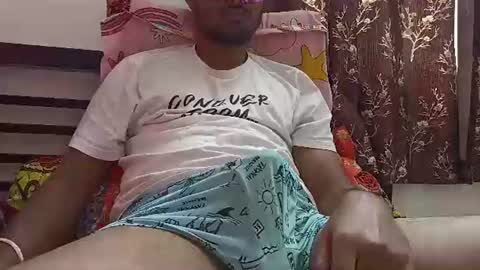 strip_couple_love1 online show from 22, 3, 2026