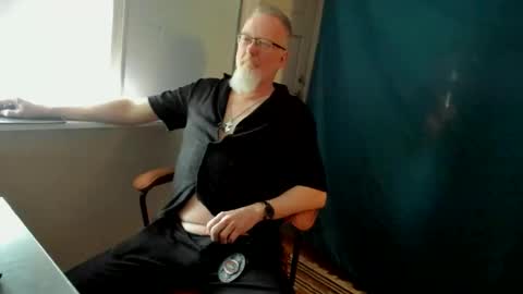 Snapshot of strip_m chatting on 13, 5, 2026 strip_m online show from 13, 5, 2026