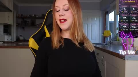 Amorina online show from 5, 2, 2025