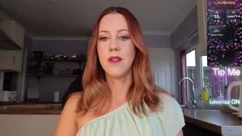 Amorina online show from 12, 11, 2025