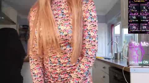 Amorina online show from 28, 2, 2026