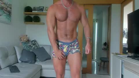 Snapshot of strong_arni chatting on 26, 12, 2024 Strong Arni online show from 26, 12, 2024