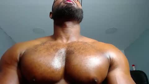 Snapshot of strong_george1 chatting on 14, 1, 2025 strong_george1 online show from 14, 1, 2025