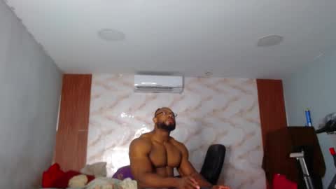 Snapshot of strong_george1 chatting on 16, 9, 2025 strong_george1 online show from 16, 9, 2025