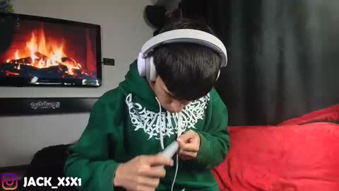 Snapshot of strong_jackxxx chatting on 8, 11, 2025 Daddy Jack online show from 8, 11, 2025