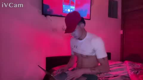 Snapshot of stronghardlatino chatting on 29, 9, 2025 stronghardlatino online show from 29, 9, 2025