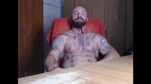 Snapshot of strongivan chatting on 5, 8, 2026 StrongIvan online show from 5, 8, 2026