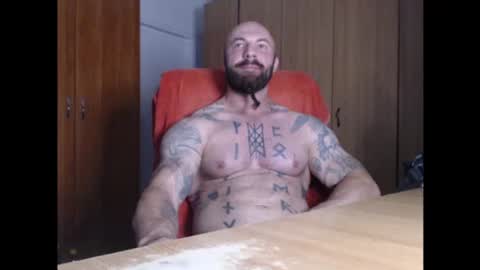 Snapshot of strongivan chatting on 6, 8, 2026 StrongIvan online show from 6, 8, 2026