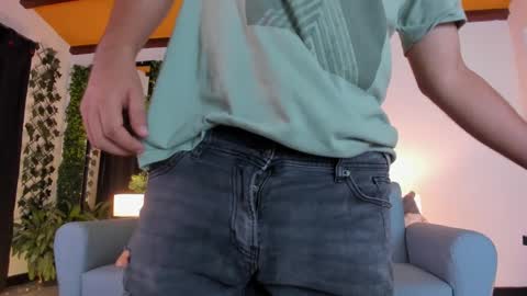 Snapshot of strosa_ chatting on 16, 1, 2025 strosa_ online show from 16, 1, 2025