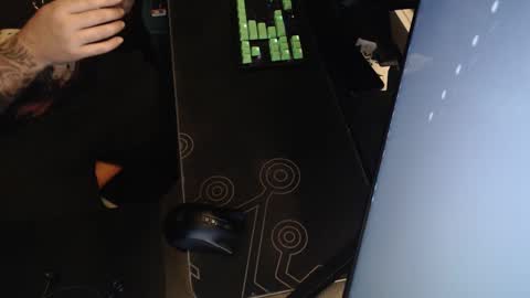 stud69861714 online show from 20, 9, 2025