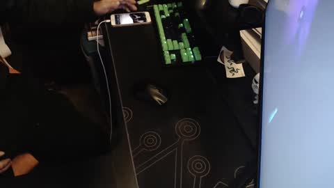 stud69861714 online show from 23, 10, 2025